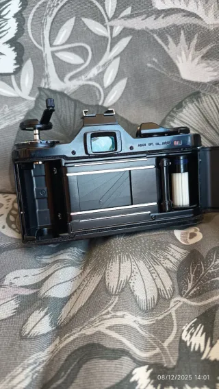 Pentax ME con 2 objetivos y funda