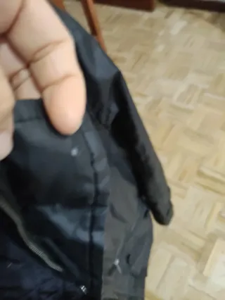 Cazadora negra de hombre