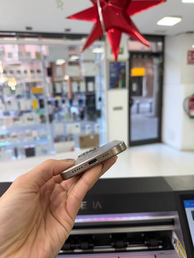 IPHONE 15 PRO 512GB como nuevo