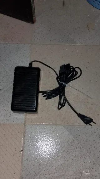 Máquina de coser Alfa