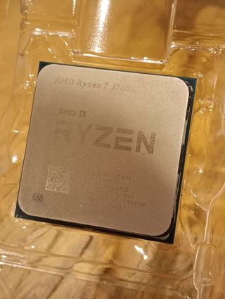 Procesador AMD Ryzen 7 3700X