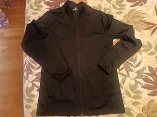 Chaqueta chándal deportiva Nike negra
