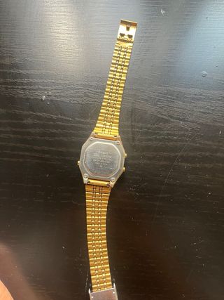 Reloj Casio Dorado