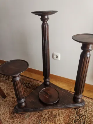 Expositor de madera para plantas