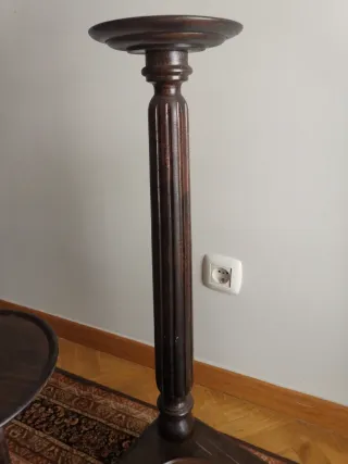 Expositor de madera para plantas