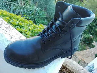 Borcegos Zara Talla 42 Negros Sin Uso