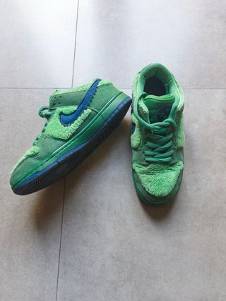 Nike SB Dunk Low Grateful Dead Green Bear