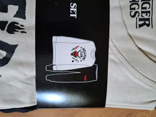 Pijama Stranger Things Hellfire Club Talla M