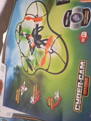 Xtrem Raiders Cyber-Cam Drone