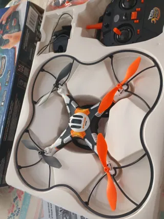 Xtrem Raiders Cyber-Cam Drone