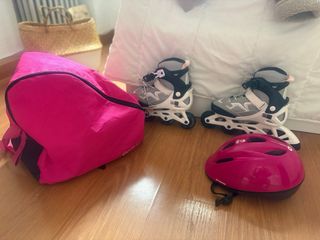 Patines con regalos de cacao y bolsa