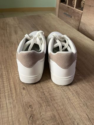 Zapatillas blancas