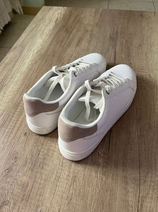 Zapatillas blancas