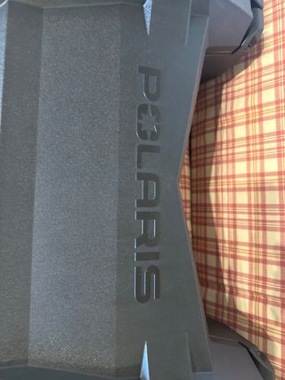 Baúl Trasero original Polaris ATV