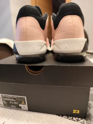 Nike Air Jordan 23 Rosas y Blancas