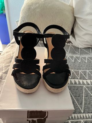 Sandalias Shein Negras Cuña