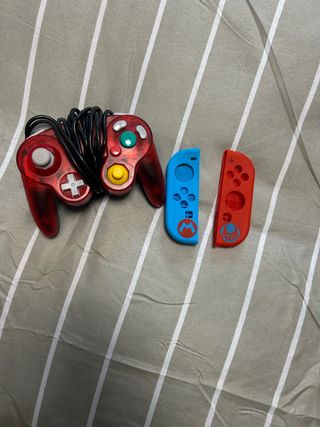 Mando Nintendo Switch + Fundas