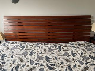 CONJUNTO Cabecero madera Mac180cm sillón mesilla