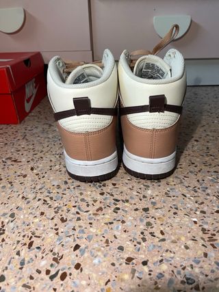 Nike Dunk High Marrones Beige