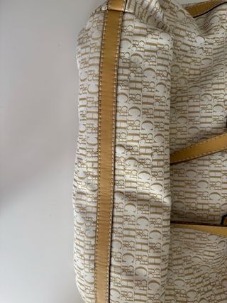 Bolso Carolina Herrera Beige y Blanco