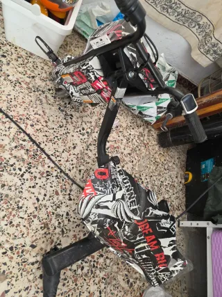 Patinete eléctrico con diseño