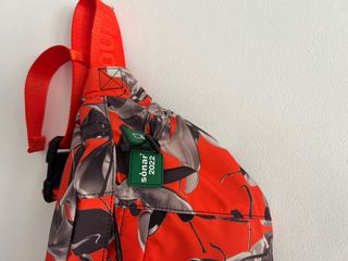 Riñonera Desigual estampado floral