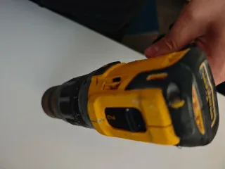 Taladro Dewalt DCD796