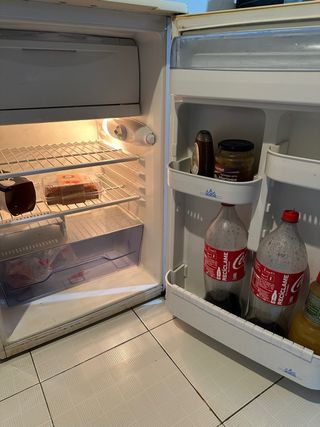 Nevera Beko pequeña