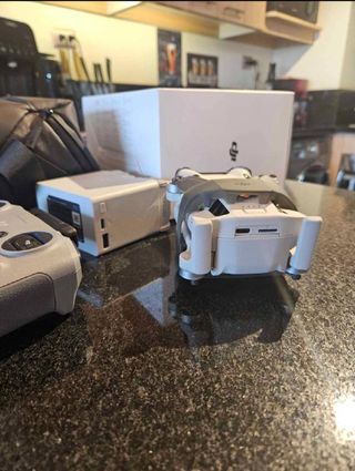 DJI Mini 4 Pro Drone + Accesorios