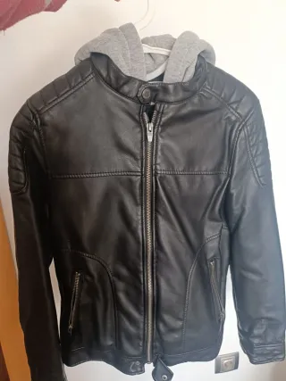 Chaqueta niño piel con sudadera desmontable