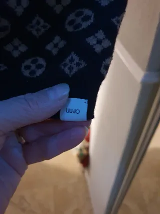 Maglione Liu Jo con zip e fantasia