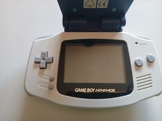 Game Boy Advance Bianca + Mario Kart