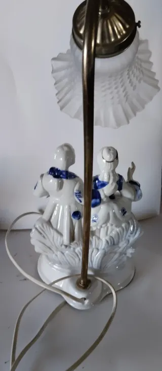 Lampada da tavolo porcellana figure
