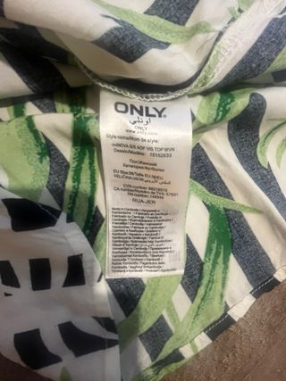 Camiseta Verano Estampado Hojas Rayas