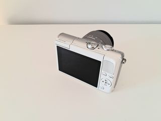 Cámara Canon EOS M100 Blanca