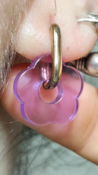 Pendientes Flor Morada Dorada