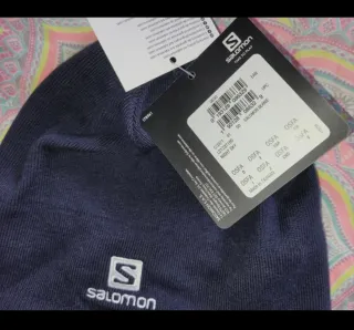 Gorro Salomon original a estrenar.