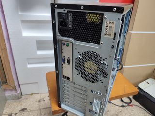 Torre PC Server Nera