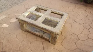 Mesa de centro rústica de madera