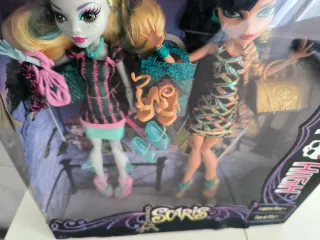 Confezione di bambole Monster High Scaris Lagoona e Cleo
