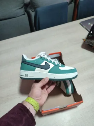 Nike Air Force 1 LV8 GS Beige/Verde