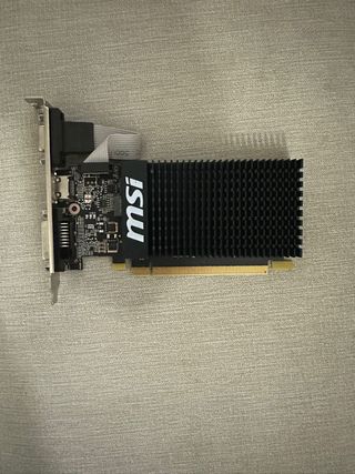 MSI GT 710 1GB DDR3 Tarjeta Gráfica + Riser PCIe