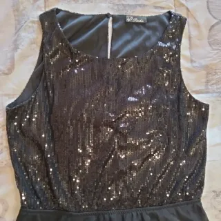 Vestito nero con paillettes