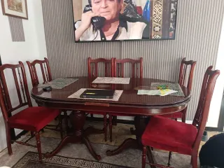 Mesa de comedor con 6 sillas