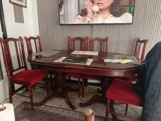 Mesa de comedor con 6 sillas