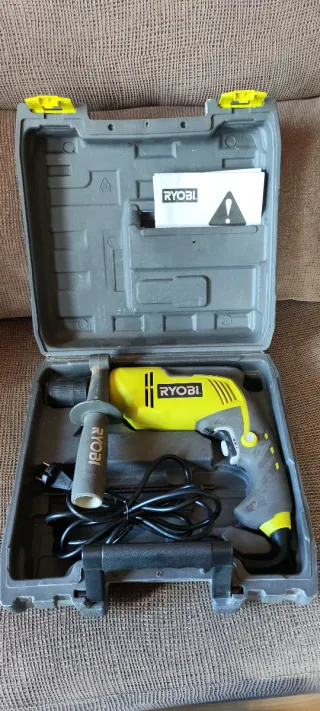 Taladro Ryobi con maletín
