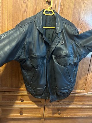 Cazadora vintage de cuero negra