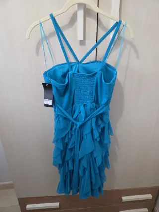 Vestido fiesta azul con pedrería