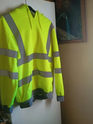 Sudadera fluorescente con bandas reflectantes