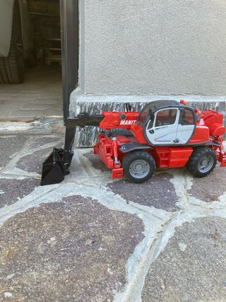 Manitou MRT 3050+ Bruder